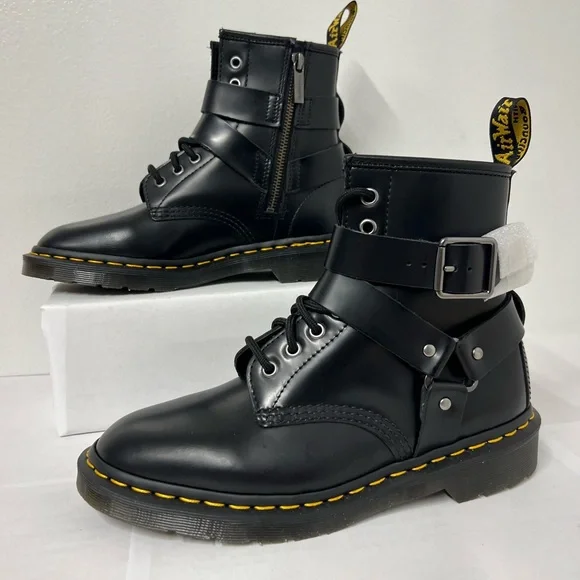 Dr. Martens | Shoes | Dr Martens Boots Mens 6 Womens 7 Black